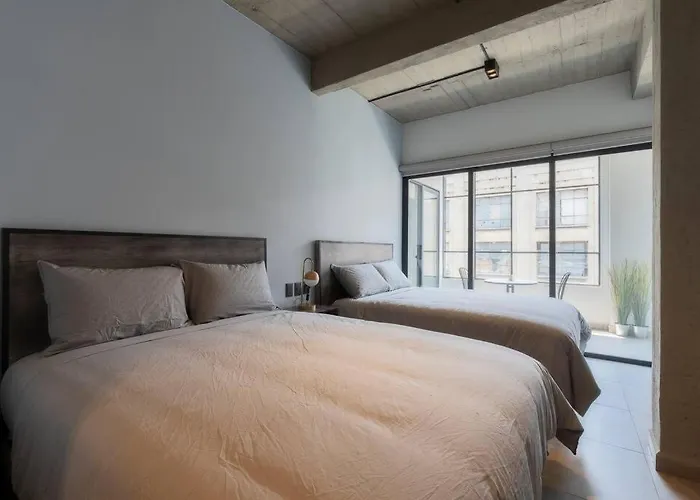 P402 Private Balcony 3bdrm 2bth Ac Rooftop