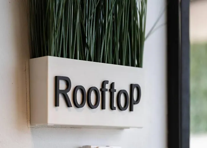 P402 Private Balcony 3bdrm 2bth Ac Rooftop *